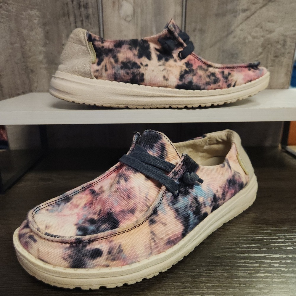 Hey Dude Wendy Tie Dye Navy Pink Women's Size 6 Slip On Casual Shoes Sneakers